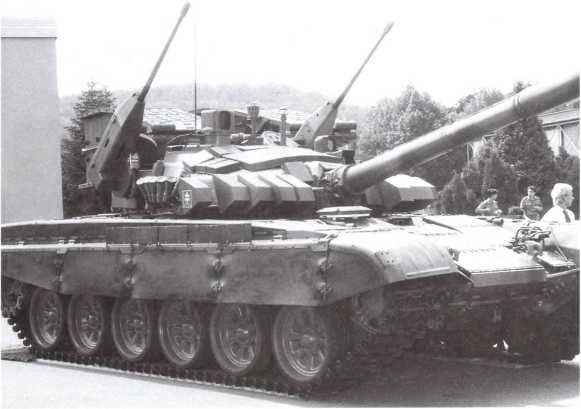 Т-72. Уральская броня против НАТО Т-72. Уральская броня против НАТО