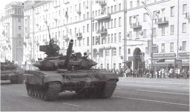 Т-72. Уральская броня против НАТО Т-72. Уральская броня против НАТО