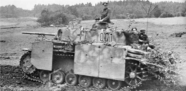Panzer III: Стальной символ блицкрига Panzer III: Стальной символ блицкрига