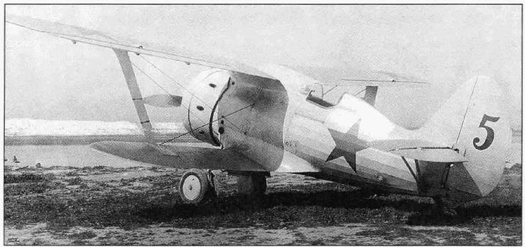 Истребитель И-153 «Чайка» Истребитель И-153 «Чайка»