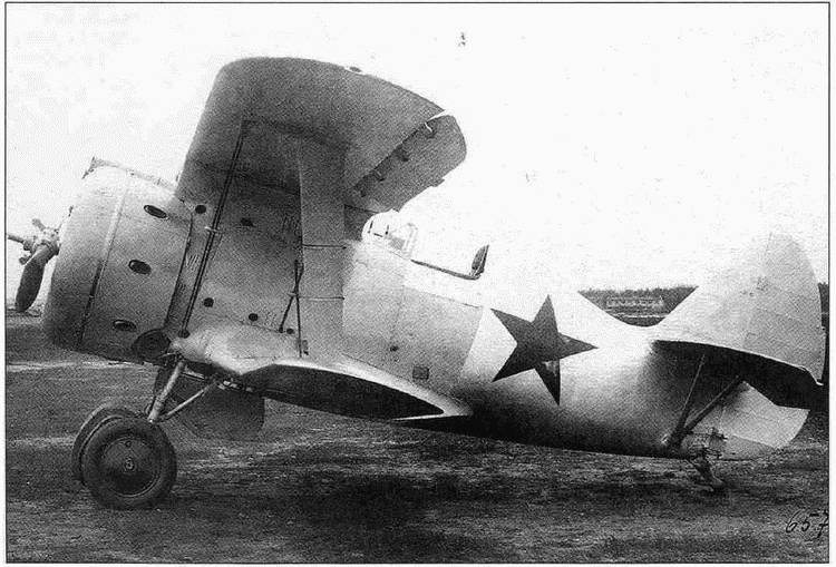 Истребитель И-153 «Чайка» Истребитель И-153 «Чайка»