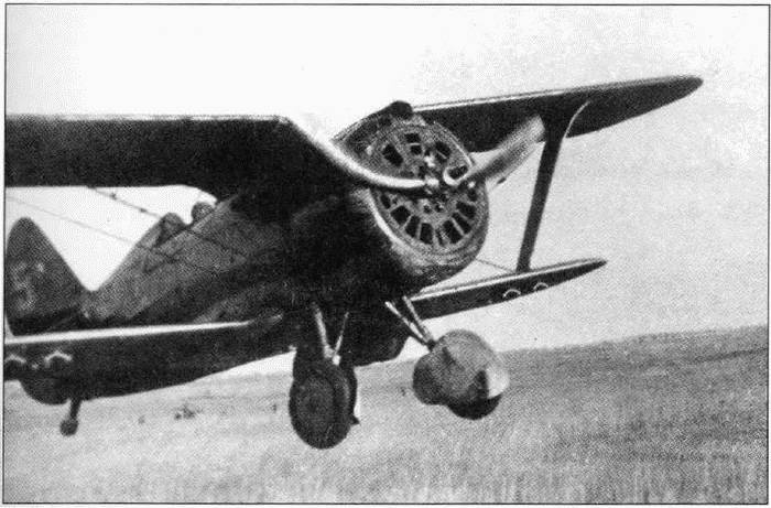 Истребитель И-153 «Чайка» Истребитель И-153 «Чайка»