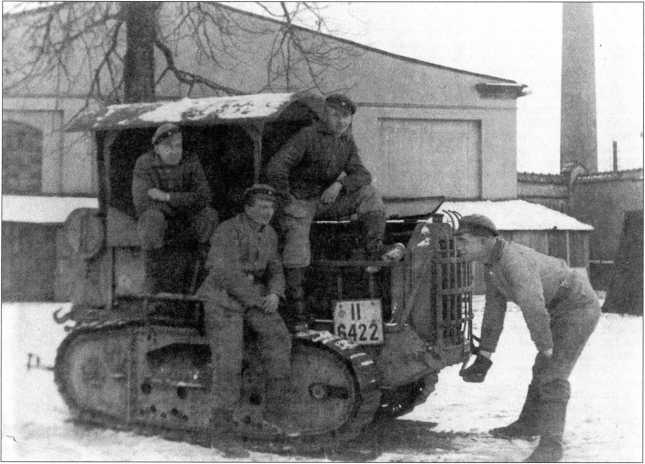 Артиллерийский тягач "Коминтерн". На службе у бога войны Артиллерийский тягач "Коминтерн". На службе у бога войны