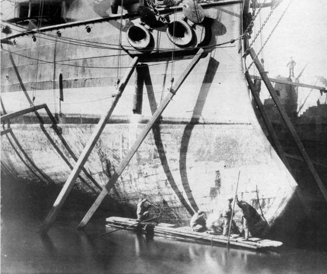 Полуброненосные фрегаты типа “Дмитрий Донской”. 1881-1905 гг. Полуброненосные фрегаты типа “Дмитрий Донской”. 1881-1905 гг.