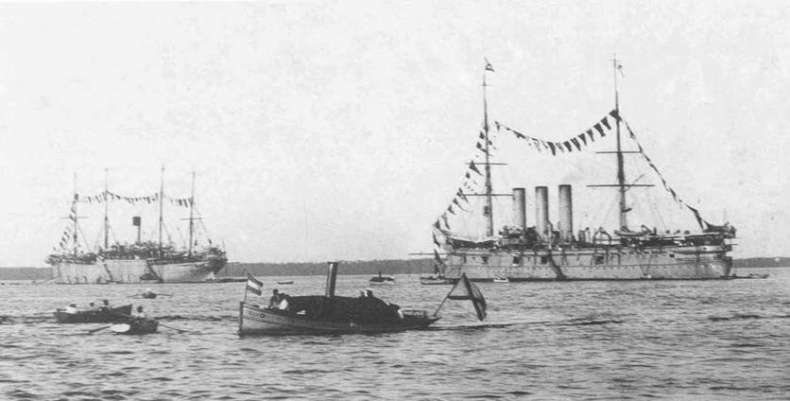 Полуброненосный фрегат “Память Азова” (1885-1925) Полуброненосный фрегат “Память Азова” (1885-1925)