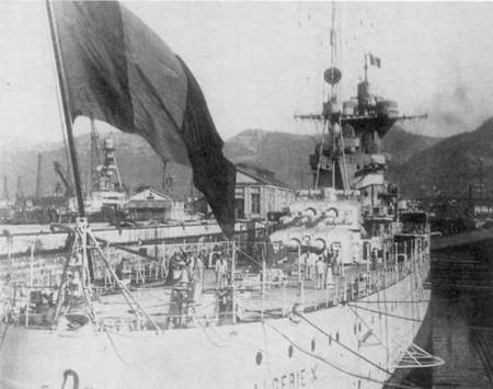 Тяжелый крейсер “Алжир" (1930-1942) Тяжелый крейсер “Алжир" (1930-1942)