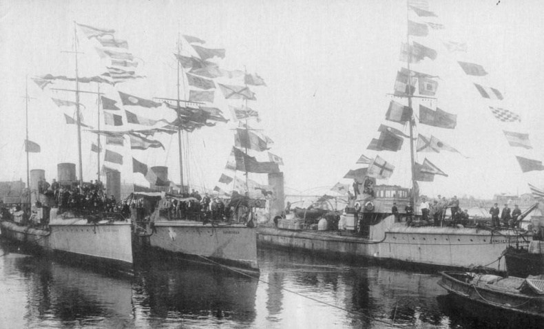 Эскадренные миноносцы типа “Касатка”(1898-1925) Эскадренные миноносцы типа “Касатка”(1898-1925)