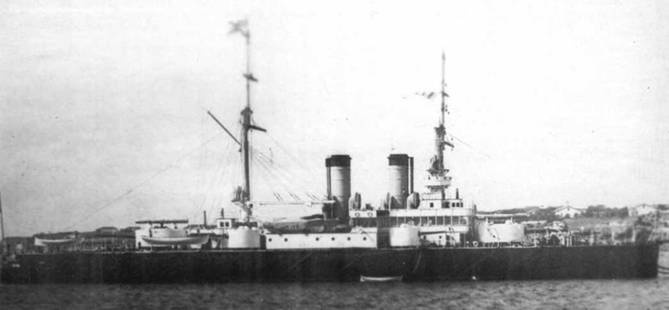 Эскадренный броненосец “Ростислав”. (1893-1920 гг.) Эскадренный броненосец “Ростислав”. (1893-1920 гг.)