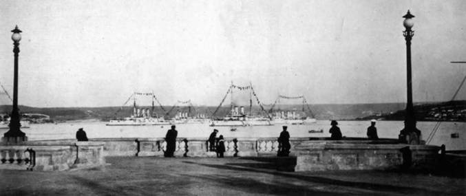 Эскадренный броненосец “Ростислав”. (1893-1920 гг.) Эскадренный броненосец “Ростислав”. (1893-1920 гг.)