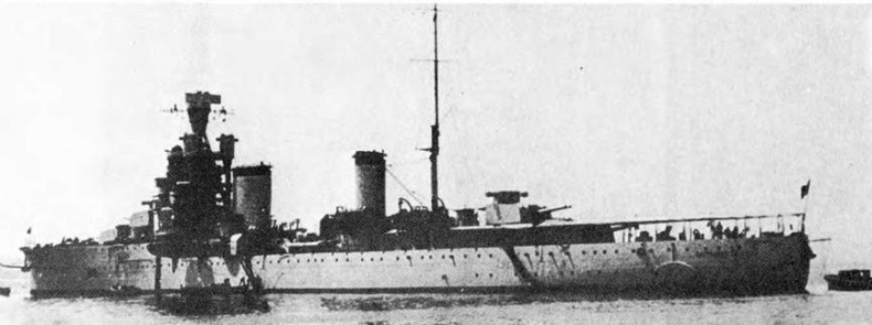 Легкие крейсера Италии. Часть I. 1932-1945 гг. Крейсера типа “Бартоломео Коллеони” и “Луиджи Кадорна” Легкие крейсера Италии. Часть I. 1932-1945 гг. Крейсера типа “Бартоломео Коллеони” и “Луиджи Кадорна”