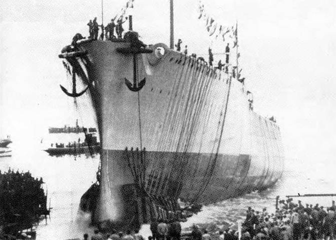 Легкие крейсера Италии. Часть I. 1932-1945 гг. Крейсера типа “Бартоломео Коллеони” и “Луиджи Кадорна” Легкие крейсера Италии. Часть I. 1932-1945 гг. Крейсера типа “Бартоломео Коллеони” и “Луиджи Кадорна”