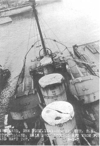 Линейные корабли “Гельголанд”, “Остфрисланд”, "Ольденбург" и "Тюринген" . 1907-1921 гг. Линейные корабли “Гельголанд”, “Остфрисланд”, "Ольденбург" и "Тюринген" . 1907-1921 гг.