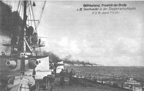 Линейные корабли “Гельголанд”, “Остфрисланд”, "Ольденбург" и "Тюринген" . 1907-1921 гг. Линейные корабли “Гельголанд”, “Остфрисланд”, "Ольденбург" и "Тюринген" . 1907-1921 гг.