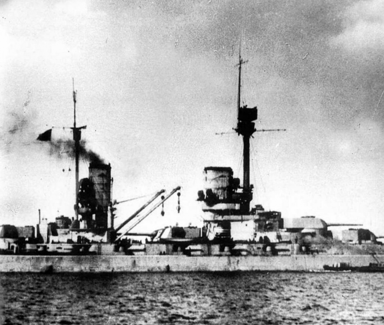 Линейные корабли типов “Кайзер” и “Кениг”. 1909-1918 гг. Линейные корабли типов “Кайзер” и “Кениг”. 1909-1918 гг.