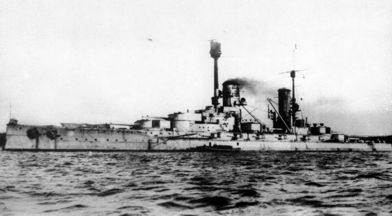 Линейные корабли типов “Кайзер” и “Кениг”. 1909-1918 гг. Линейные корабли типов “Кайзер” и “Кениг”. 1909-1918 гг.