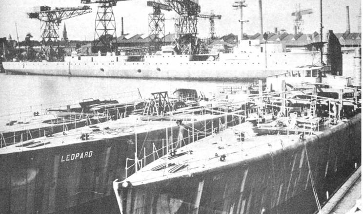 Миноносцы и эскортные корабли Германии. 1927-1945 гг. Миноносцы и эскортные корабли Германии. 1927-1945 гг.