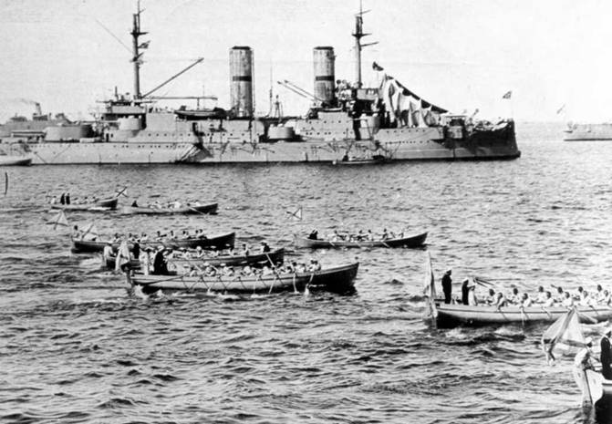"Слава". Последний броненосец эпохи доцусимского судостроения. (1901-1917) "Слава". Последний броненосец эпохи доцусимского судостроения. (1901-1917)