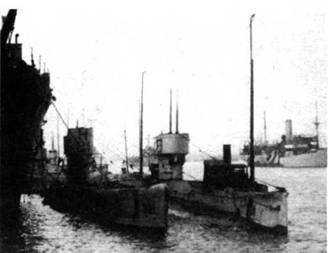 Английские подводные лодки типа “Е” в первой мировой войне. 1914-1918 гг. Английские подводные лодки типа “Е” в первой мировой войне. 1914-1918 гг.