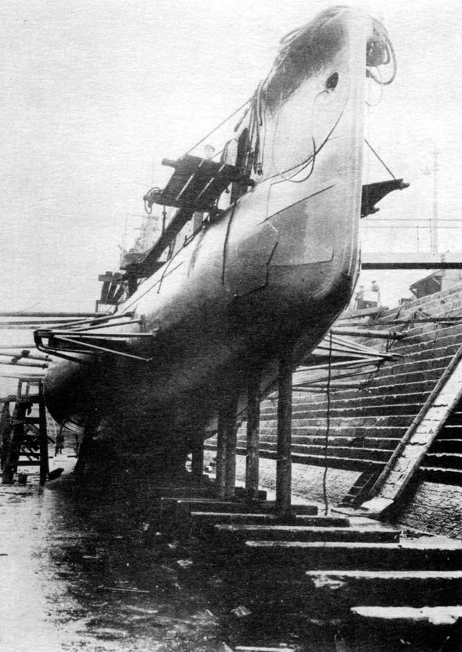 Английские подводные лодки типа “Е” в первой мировой войне. 1914-1918 гг. Английские подводные лодки типа “Е” в первой мировой войне. 1914-1918 гг.