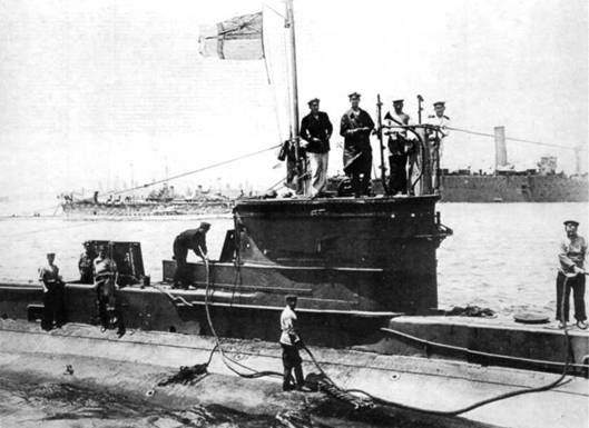 Английские подводные лодки типа “Е” в первой мировой войне. 1914-1918 гг. Английские подводные лодки типа “Е” в первой мировой войне. 1914-1918 гг.