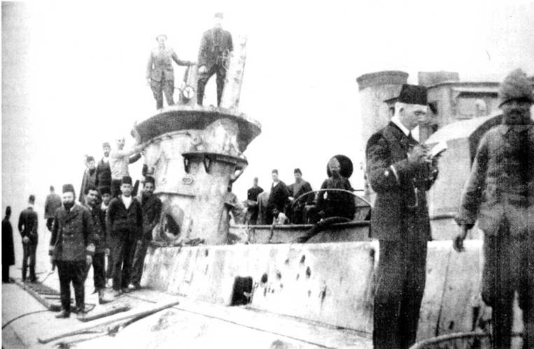 Английские подводные лодки типа “Е” в первой мировой войне. 1914-1918 гг. Английские подводные лодки типа “Е” в первой мировой войне. 1914-1918 гг.