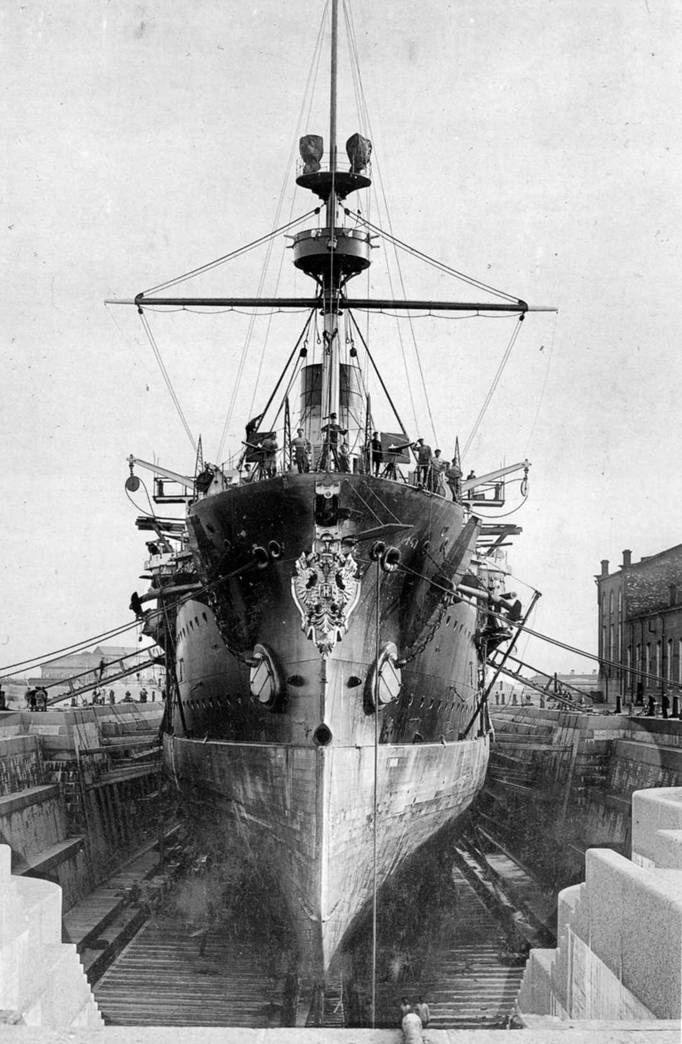 Крейсер I ранга "Россия" (1895 – 1922) Крейсер I ранга "Россия" (1895 – 1922)