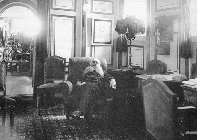 Крейсер I ранга "Рюрик" (1889-1904) Крейсер I ранга "Рюрик" (1889-1904)