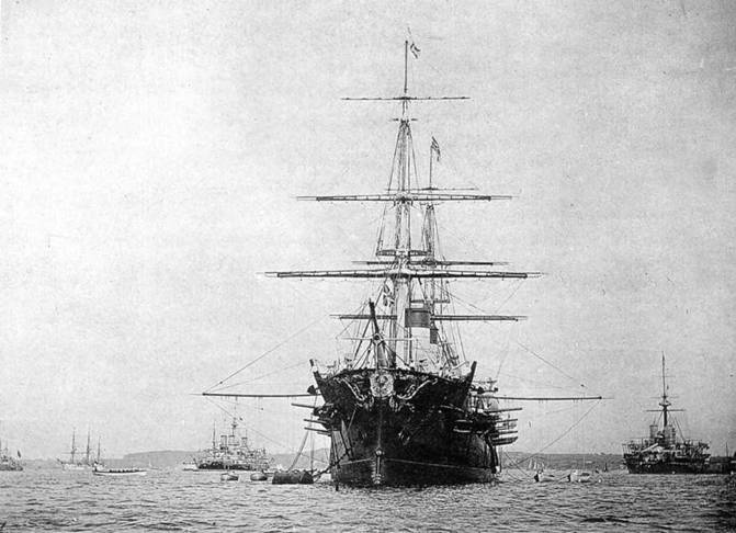 Крейсер I ранга "Рюрик" (1889-1904) Крейсер I ранга "Рюрик" (1889-1904)