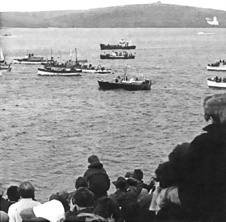 Под парусом в одиночку вокруг света. Первое одиночное, безостановочное, кругосветное плавание на парусной яхте Под парусом в одиночку вокруг света. Первое одиночное, безостановочное, кругосветное плавание на парусной яхте