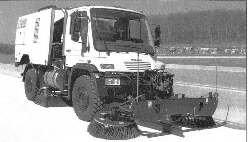 Бронетранспортёры на шасси UNIMOG 1950 - 2009 гг. Бронетранспортёры на шасси UNIMOG 1950 - 2009 гг.