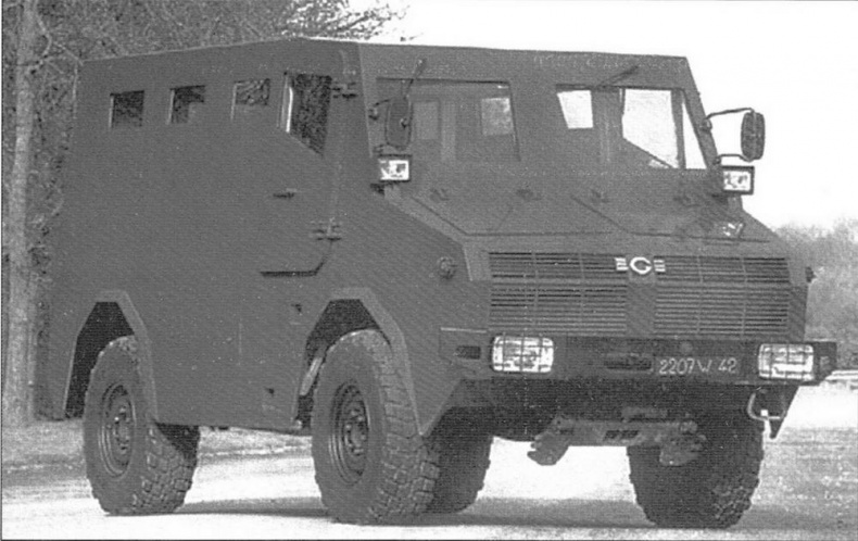 Бронетранспортёры на шасси UNIMOG 1950 - 2009 гг. Бронетранспортёры на шасси UNIMOG 1950 - 2009 гг.