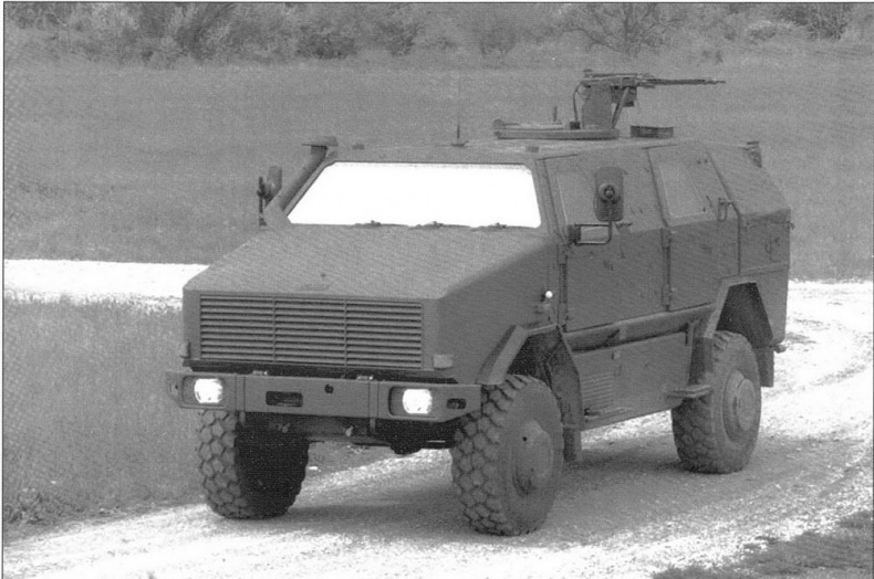 Бронетранспортёры на шасси UNIMOG 1950 - 2009 гг. Бронетранспортёры на шасси UNIMOG 1950 - 2009 гг.