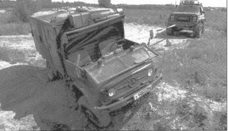 Бронетранспортёры на шасси UNIMOG 1950 - 2009 гг. Бронетранспортёры на шасси UNIMOG 1950 - 2009 гг.