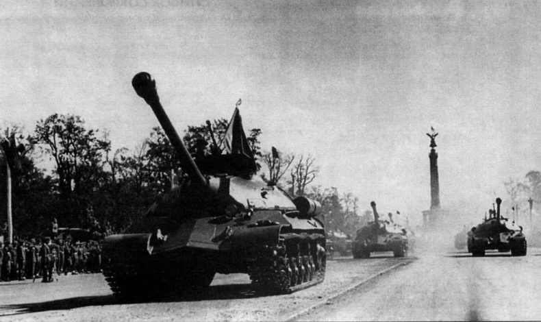 Танк Победы ИС-3 Танк Победы ИС-3