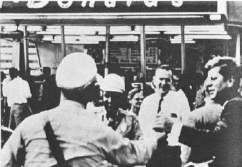 McDonald's. Как создавалась империя McDonald's. Как создавалась империя