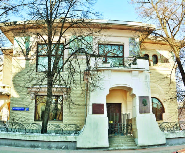 99 глупых вопросов об искусстве и еще один, которые иногда задают экскурсоводу в художественном музее 99 глупых вопросов об искусстве и еще один, которые иногда задают экскурсоводу в художественном музее