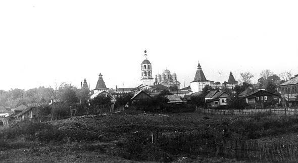 Кёнигсберг-13, или Последняя тайна янтарной комнаты Кёнигсберг-13, или Последняя тайна янтарной комнаты