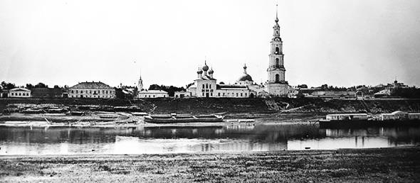 Кёнигсберг-13, или Последняя тайна янтарной комнаты Кёнигсберг-13, или Последняя тайна янтарной комнаты