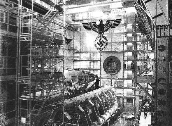 Кёнигсберг-13, или Последняя тайна янтарной комнаты Кёнигсберг-13, или Последняя тайна янтарной комнаты