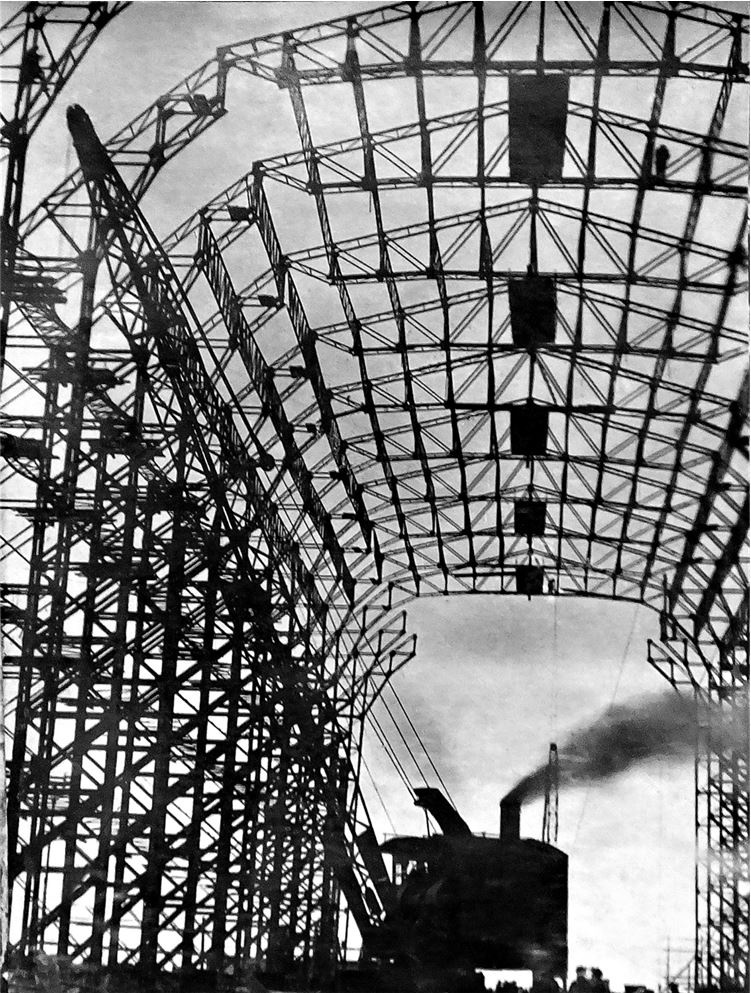 Девятьсот часов неба. Неизвестная история дирижабля «СССР-В6» Девятьсот часов неба. Неизвестная история дирижабля «СССР-В6»