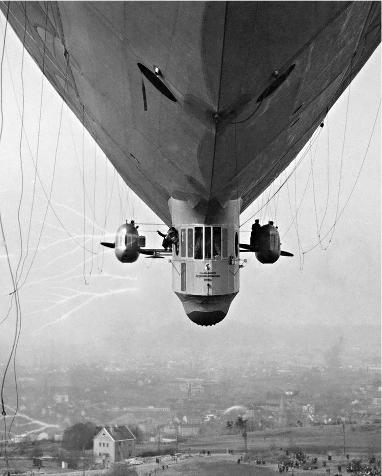 Девятьсот часов неба. Неизвестная история дирижабля «СССР-В6» Девятьсот часов неба. Неизвестная история дирижабля «СССР-В6»