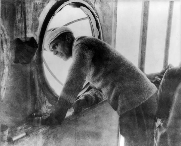 Девятьсот часов неба. Неизвестная история дирижабля «СССР-В6» Девятьсот часов неба. Неизвестная история дирижабля «СССР-В6»