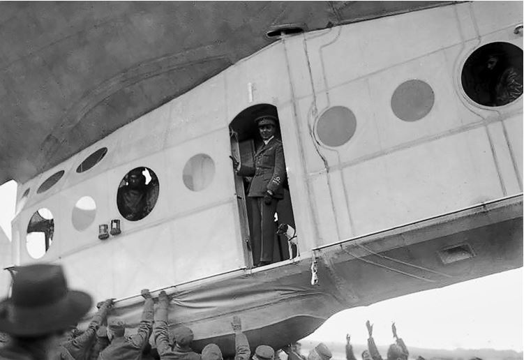 Девятьсот часов неба. Неизвестная история дирижабля «СССР-В6» Девятьсот часов неба. Неизвестная история дирижабля «СССР-В6»