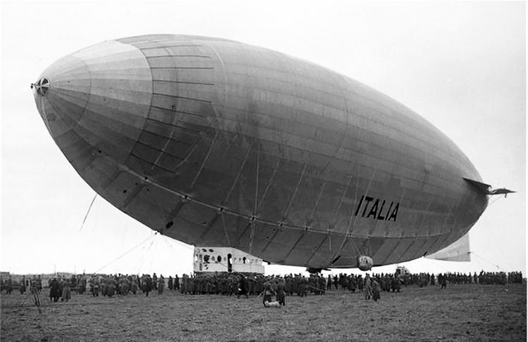 Девятьсот часов неба. Неизвестная история дирижабля «СССР-В6» Девятьсот часов неба. Неизвестная история дирижабля «СССР-В6»