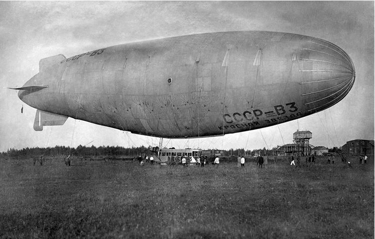 Девятьсот часов неба. Неизвестная история дирижабля «СССР-В6» Девятьсот часов неба. Неизвестная история дирижабля «СССР-В6»