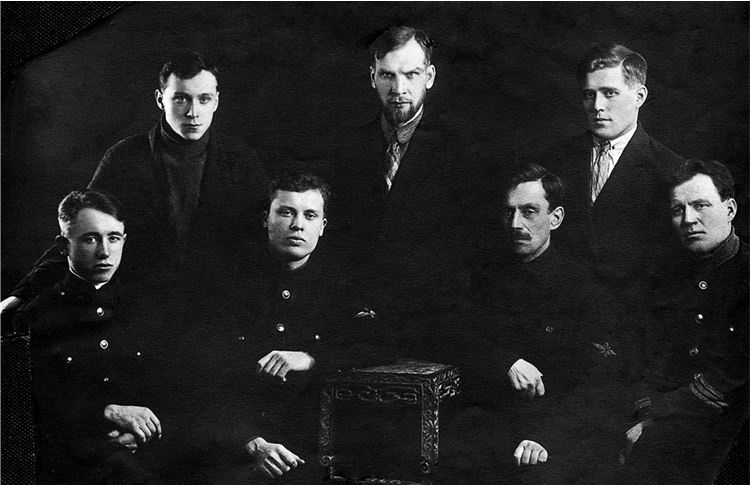 Девятьсот часов неба. Неизвестная история дирижабля «СССР-В6» Девятьсот часов неба. Неизвестная история дирижабля «СССР-В6»
