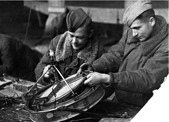 Девятьсот часов неба. Неизвестная история дирижабля «СССР-В6» Девятьсот часов неба. Неизвестная история дирижабля «СССР-В6»