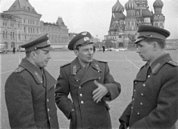 Юрий Гагарин. Первый полёт в документах и воспоминаниях Юрий Гагарин. Первый полёт в документах и воспоминаниях