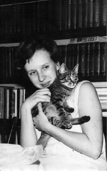 Пассажиры колбасного поезда. Этюды к картине быта российского города. 1917-1991 Пассажиры колбасного поезда. Этюды к картине быта российского города. 1917-1991