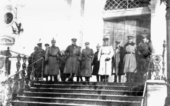 Первый бронепоезд. От двинска до Кушки Первый бронепоезд. От двинска до Кушки